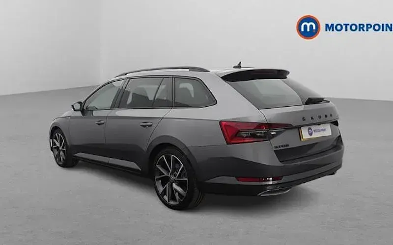 Used Skoda Superb SportlinePlus 200 HP (147 kW) 2023 Grey Estate