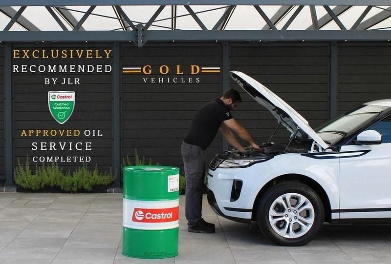 Used Land Rover Range Rover evoque First Edition 180 HP (132 kW) 2019 Silver SUV