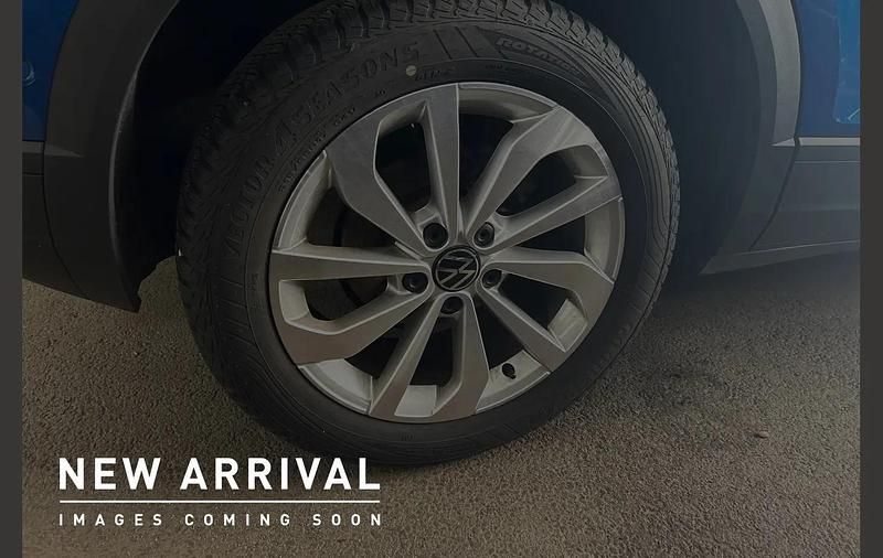 Used VW T-Roc Match 147 HP (108 kW) 2024 Blue SUV