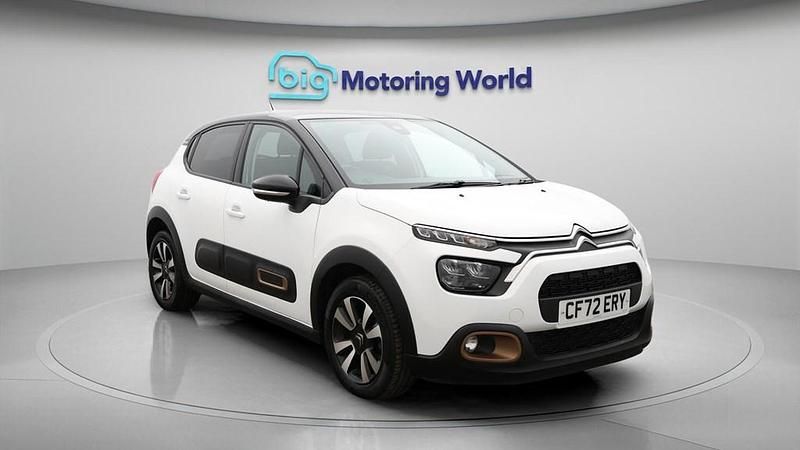 Used Citroën C3 PureTech 83 HP (61 kW) 2023 White Hatchback