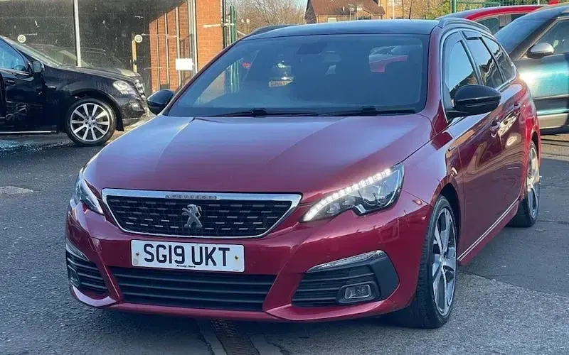Used Peugeot 308 SW S 131 HP (96 kW) 2019 Estate
