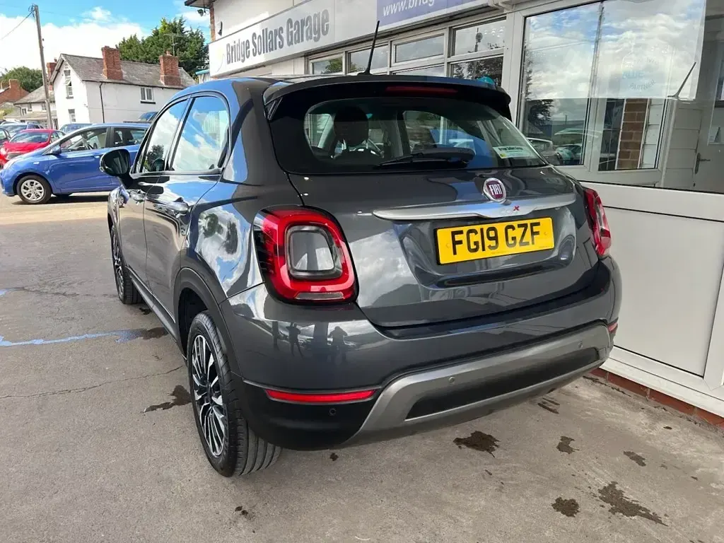 Used Fiat 500X Cross 120 HP (88 kW) 2019 Fashion grey SUV