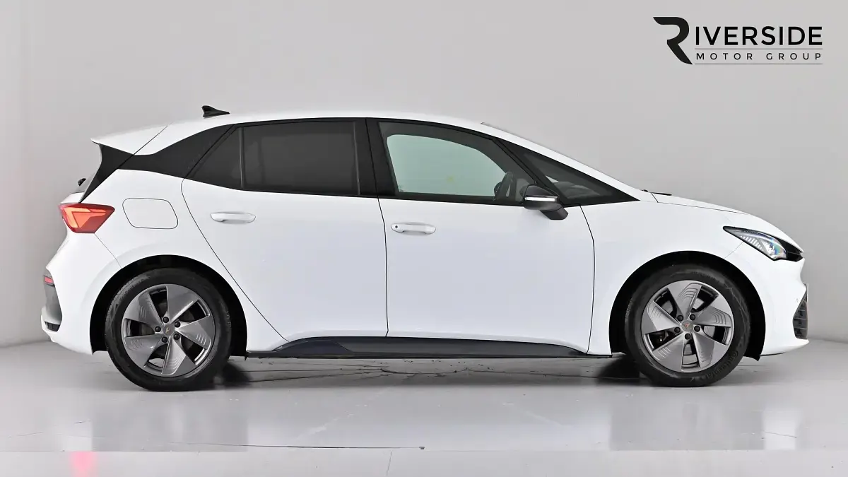 Used Cupra Born 150 kW (204 HP) 2024 Glacial white Hatchback