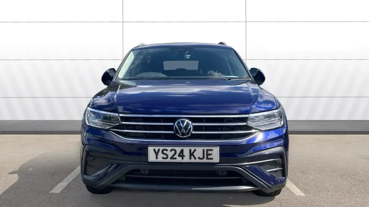 Used VW Tiguan Allspace Life 150 HP (110 kW) 2024 Blue SUV