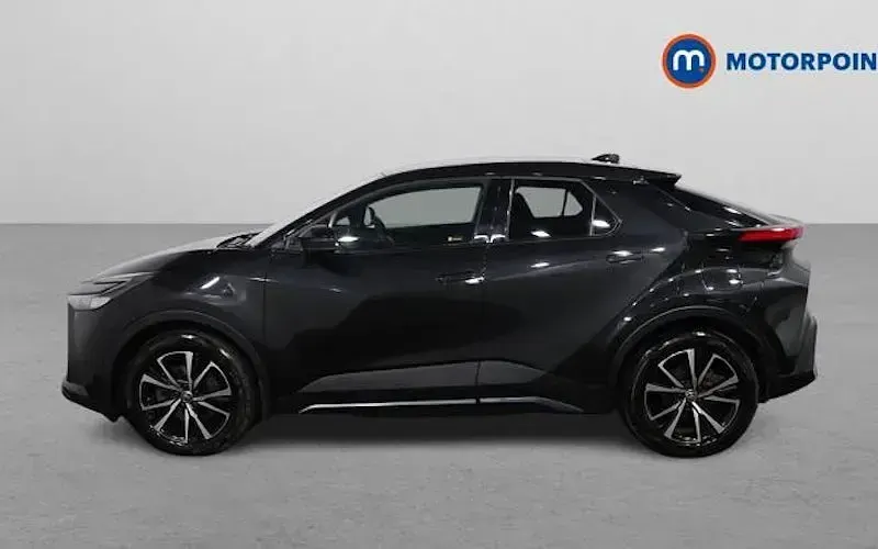 Second-hand Toyota C-HR Design 223 CP (164 kW) 2026 SUV