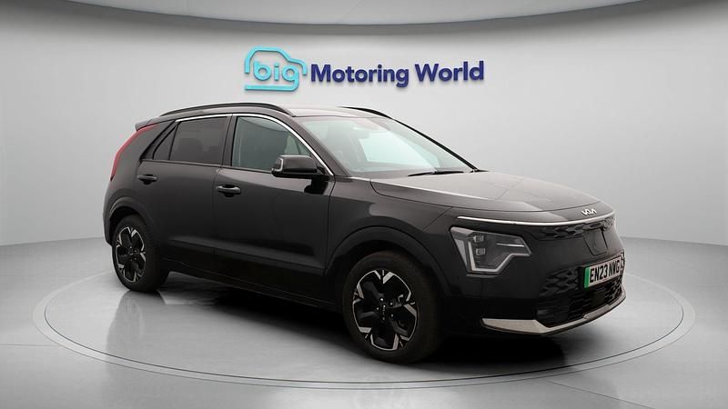 Used 2023 Kia e-Niro SUV | £18,600 (Good price) - Image 1/4