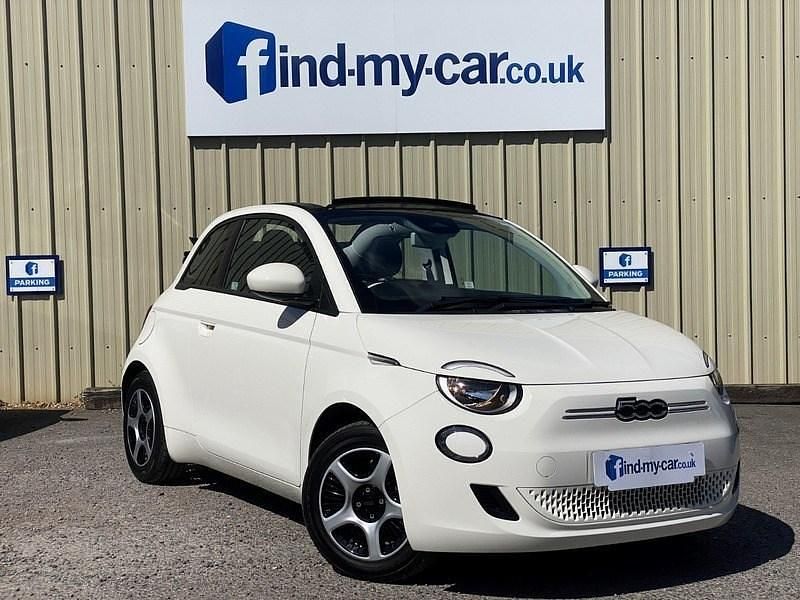 White Used 2022 Fiat 500e Lounge Cabriolet | £14,999 (Fair price) - Image 1/3