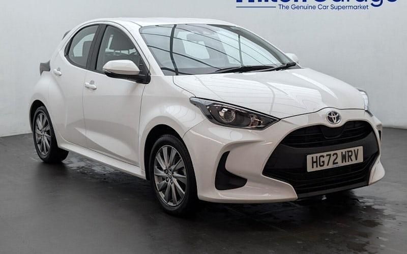Used 2025 Toyota Yaris Hybrid Hatchback | £16,350 (Super price) - Image 1/4