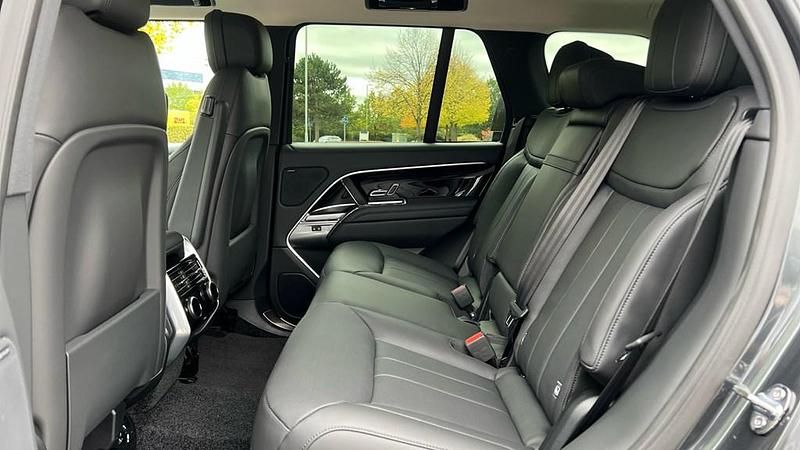 New Land Rover Range Rover SE 2025 SUV