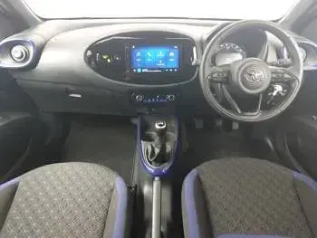 Used Toyota Aygo X 72 HP (52 kW) 2025 Blue SUV