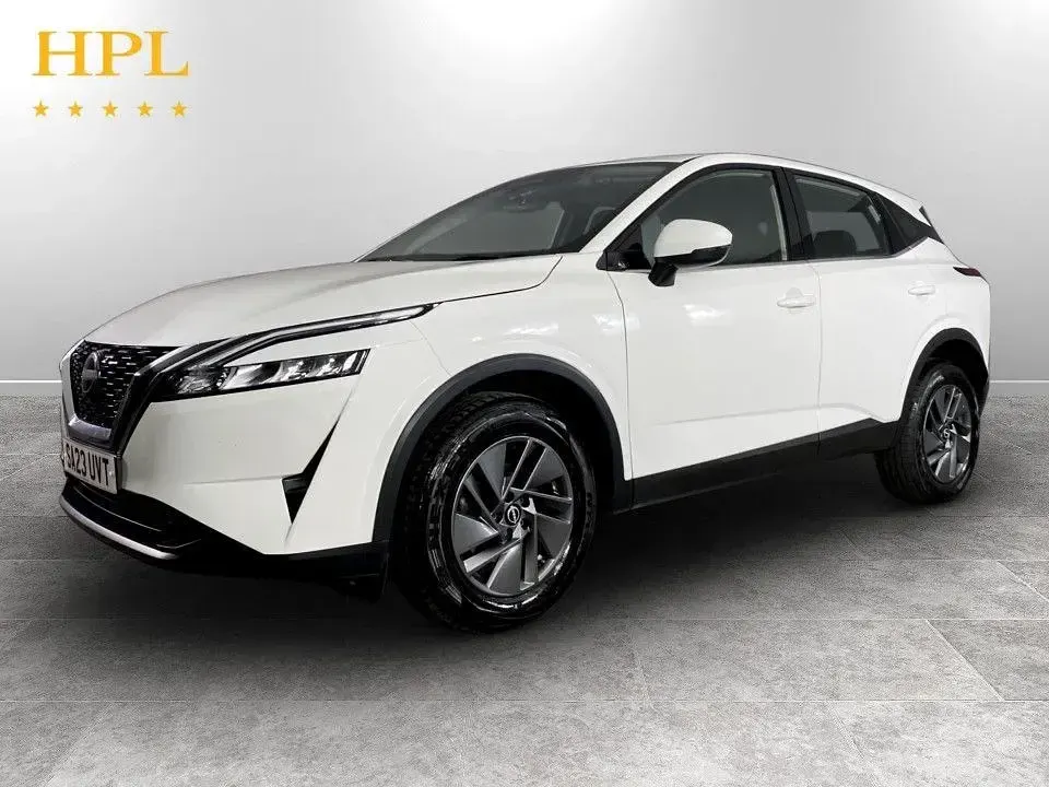 Used Nissan Qashqai Acenta Premium 140 HP (102 kW) 2023 White SUV