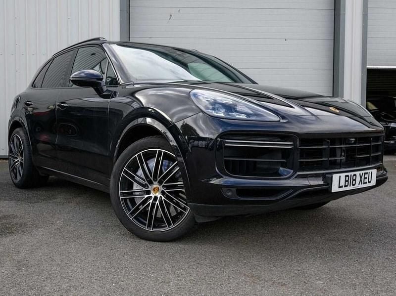 Used Porsche Cayenne Turbo 550 HP (404 kW) 2018 Black SUV
