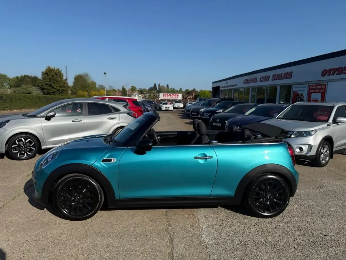 Begagnad Mini Cooper Cabriolet Classic 2019 Turkos Cab
