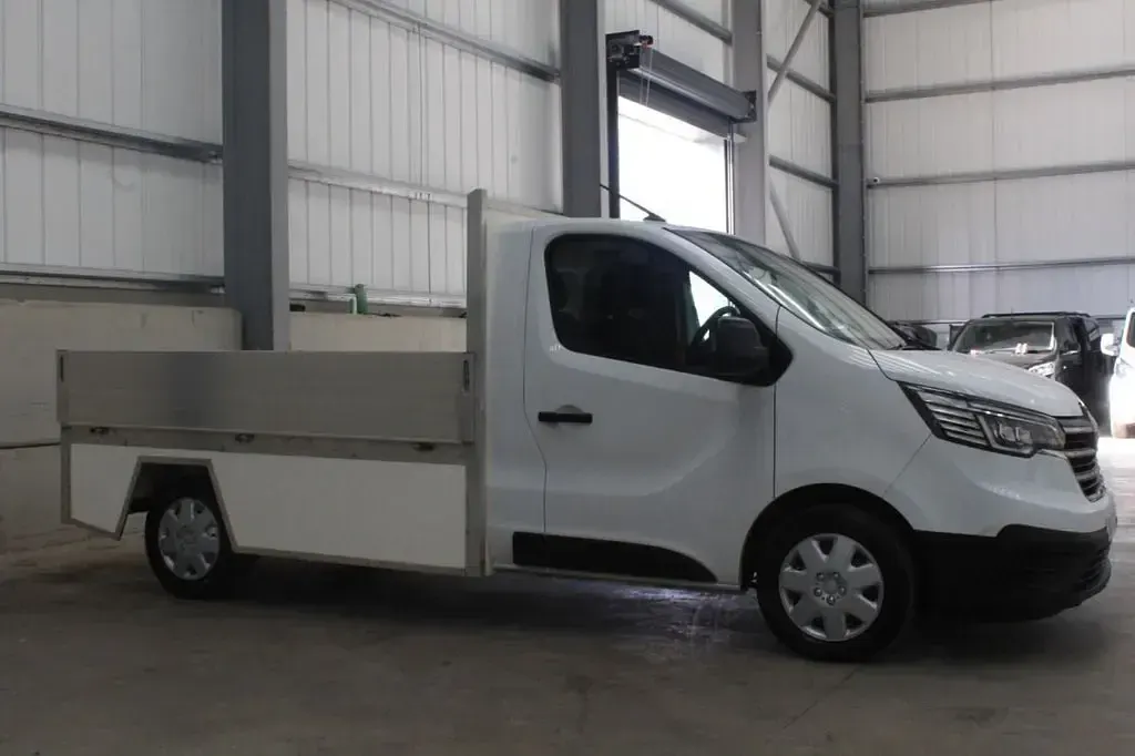 Begagnad Renault Trafic 2024 Vit