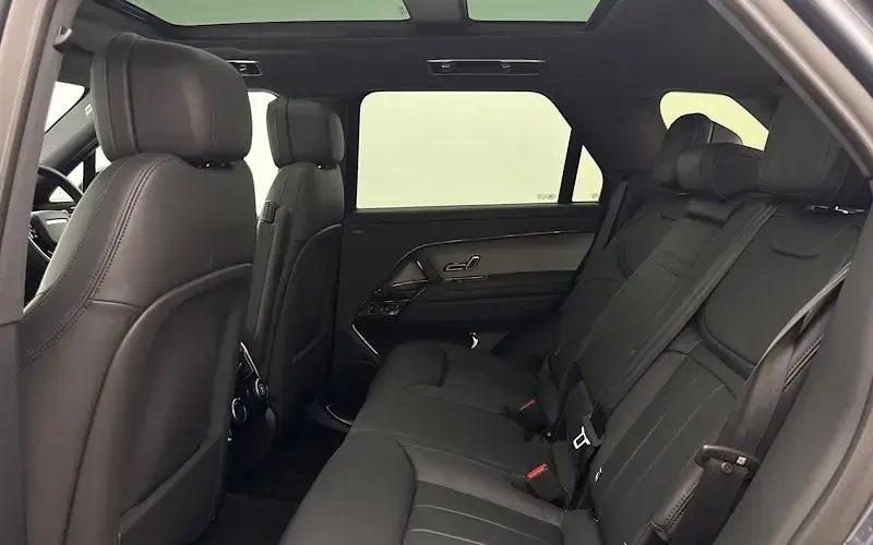Used Land Rover Range Rover Sport SE Dynamic 300 HP (220 kW) 2026 SUV