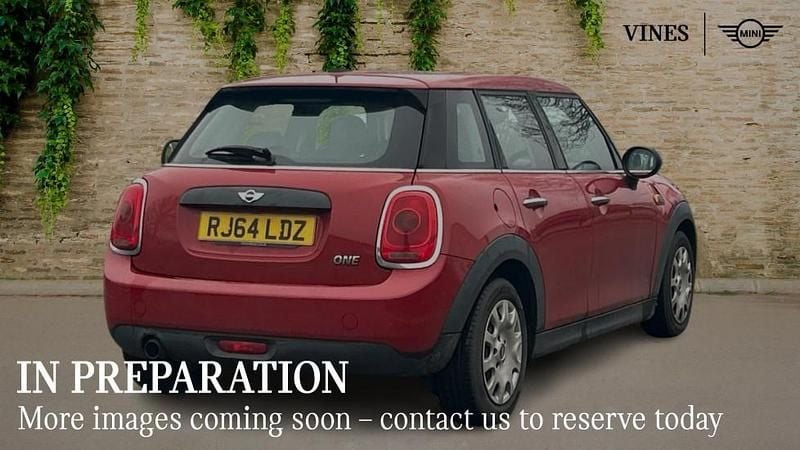 Used Mini ONE Hatch 101 HP (74 kW) 2014 Red Hatchback