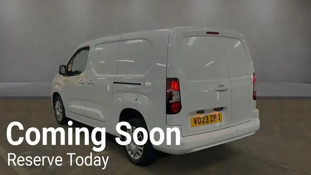 Used Vauxhall Combo 100 HP (73 kW) 2023 White MPV