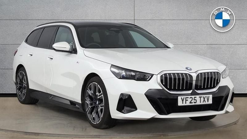 Used BMW 530e M Sport 299 HP (219 kW) 2025 White Estate