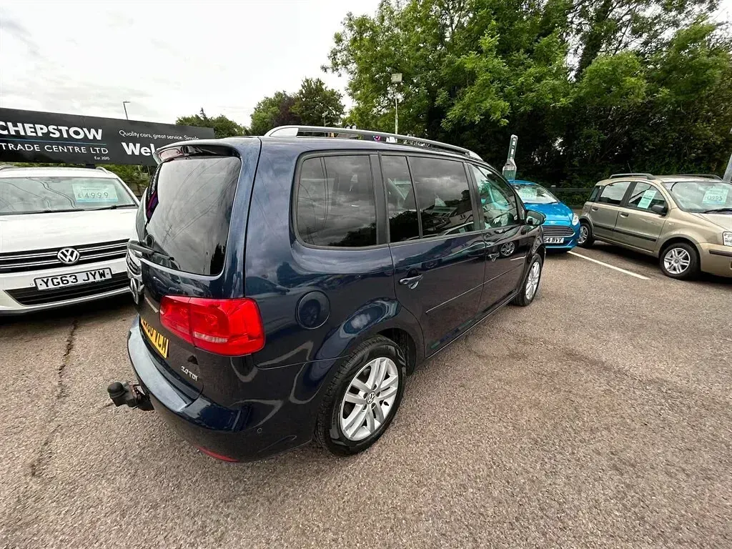 Used VW Touran SE 140 HP (102 kW) 2010 Blue MPV