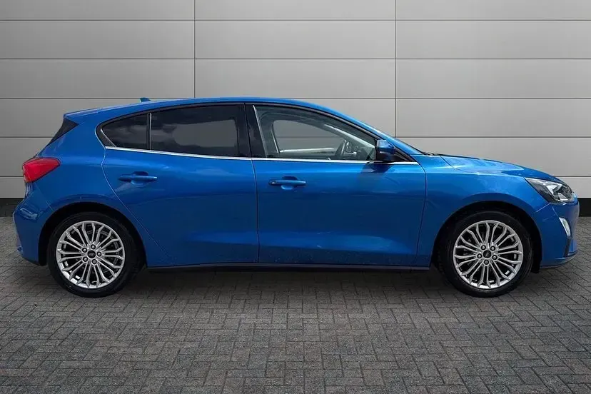 Used Ford Focus Titanium X 125 HP (91 kW) 2020 Blue Hatchback