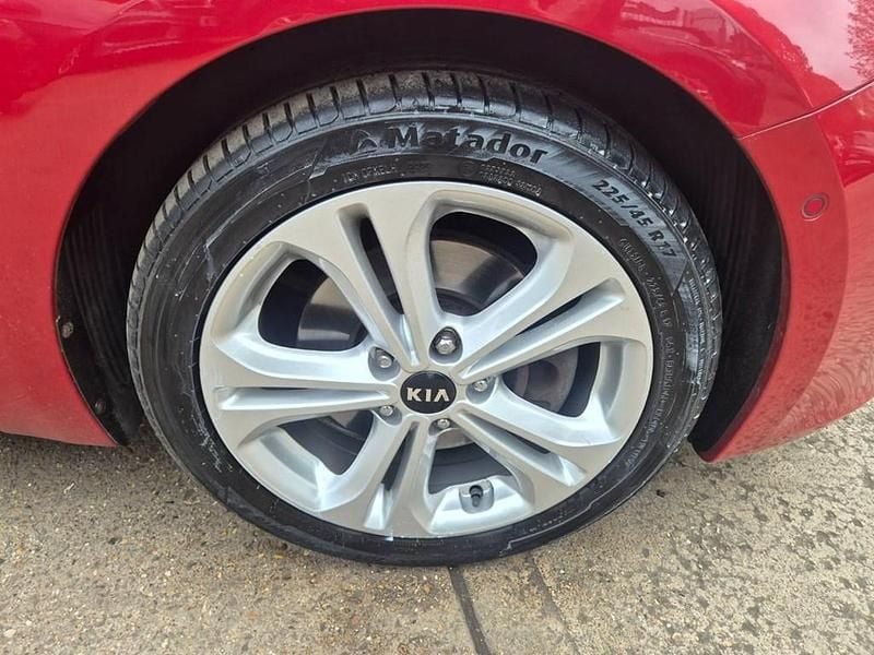 Używany Kia Ceed 2017 Czerwony Hatchback