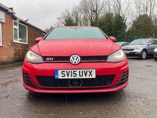Used VW Golf VII GTI 230 HP (169 kW) 2015 Red Hatchback