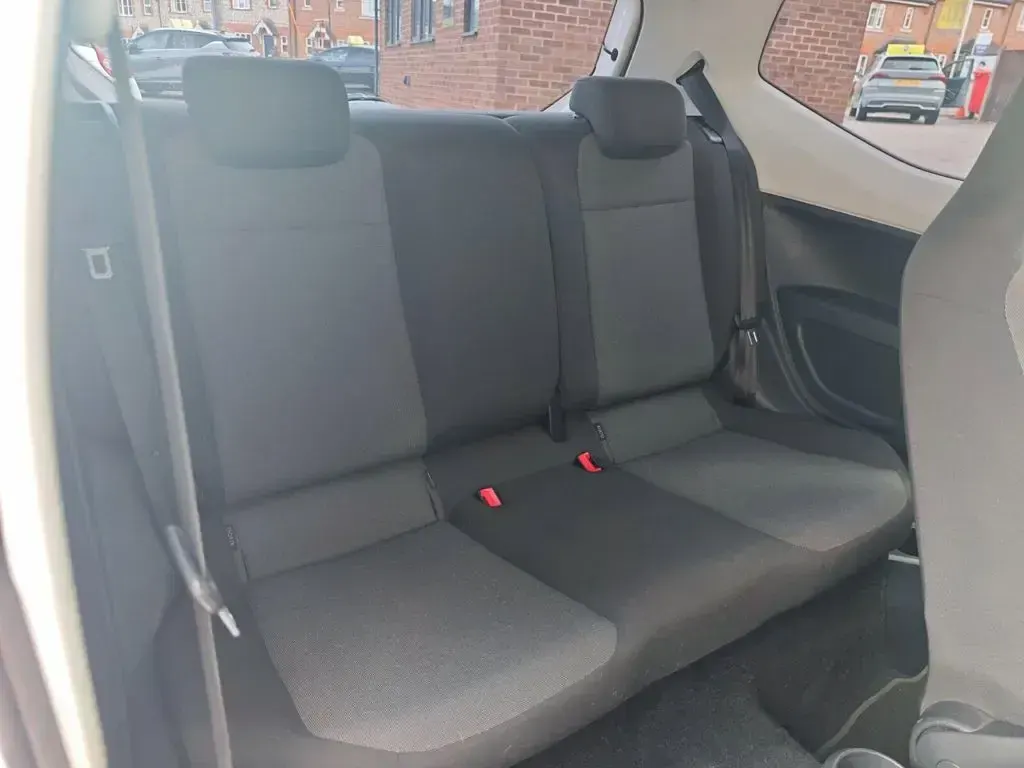Used VW up! move up! 2012 White Hatchback