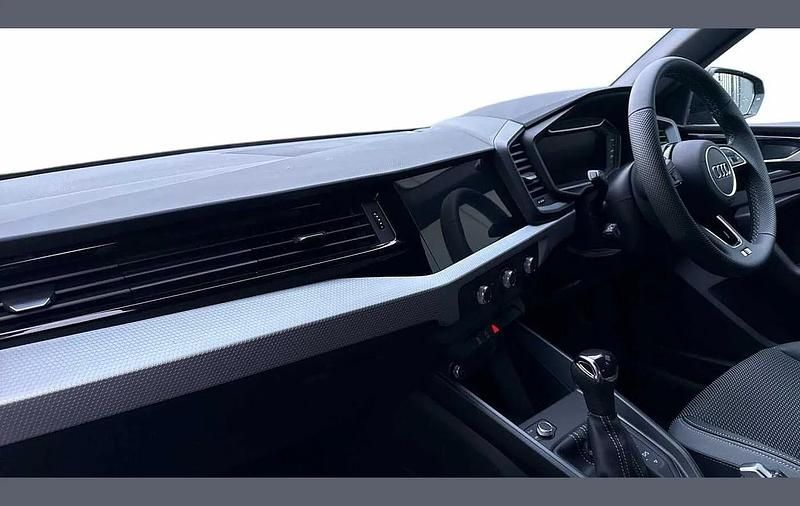 Used Audi A1 S-Line 94 HP (69 kW) 2026 Black SUV