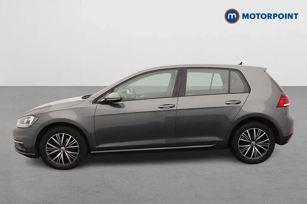 Used VW Golf VII SE 125 HP (91 kW) 2018 Grey Hatchback