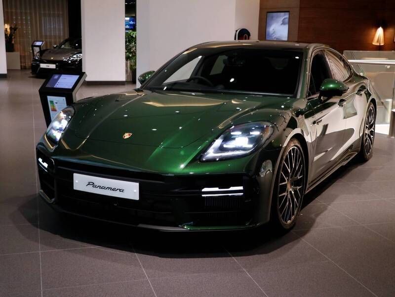 Oak green metallic neo New 2024 Porsche Panamera 4S Sedan | £117,900 - Image 1/4