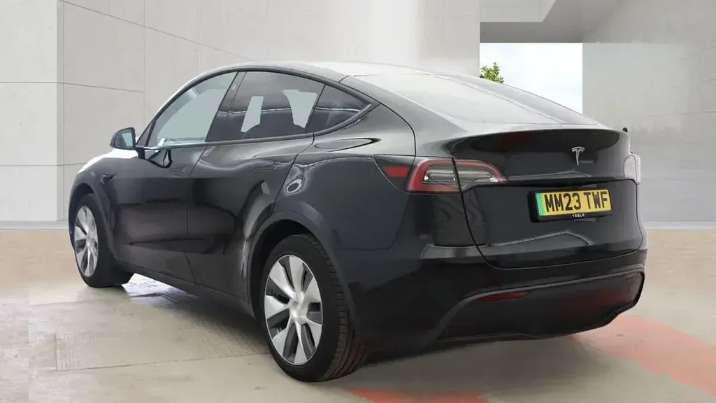 Used Tesla Model Y RWD 254 kW (346 HP) 2023 Black SUV
