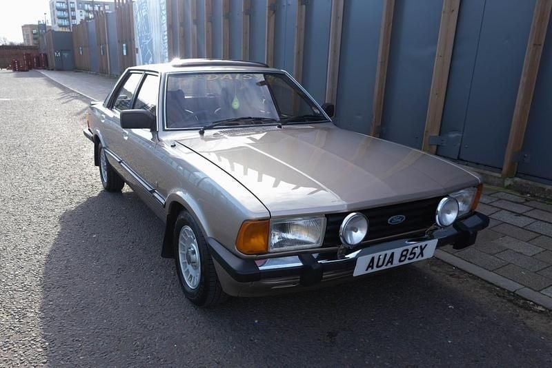 Used Ford Cortina 1982 Gold Sedan