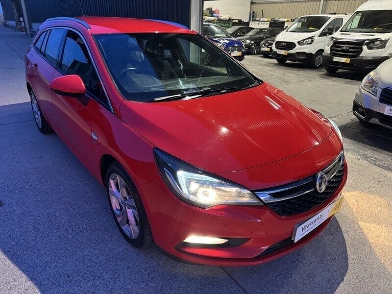 Red Used 2016 Vauxhall Astra Sport Estate | £5,500 (Good price) - Image 1/4