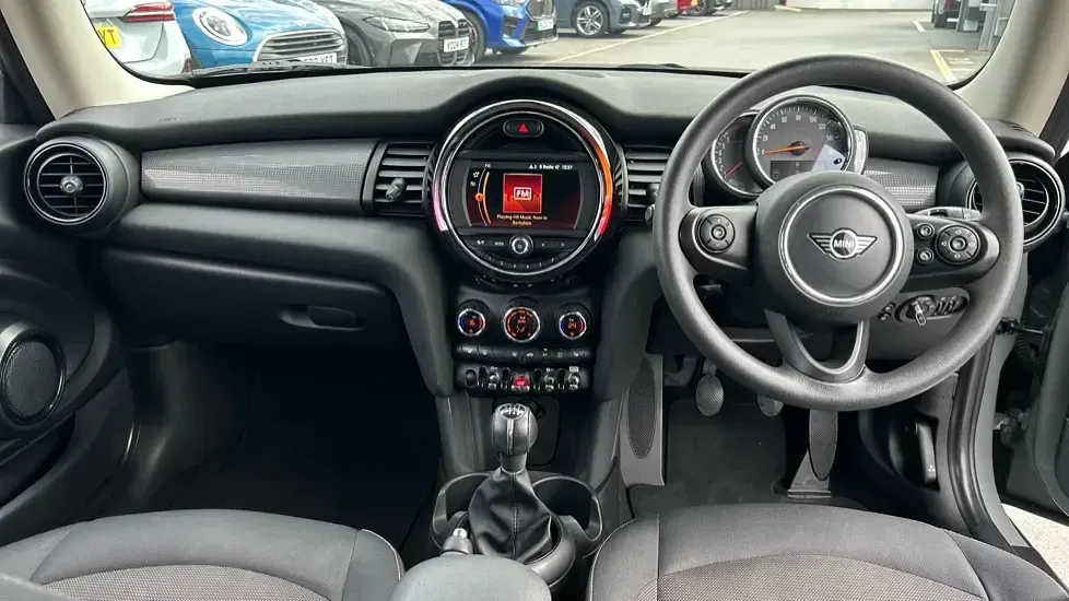 Used Mini Cooper Classic 134 HP (98 kW) 2020 Grey Hatchback