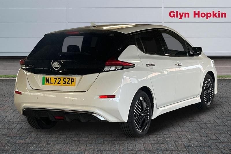 Used Nissan Leaf Tekna 110 kW (150 HP) 2022 White Hatchback