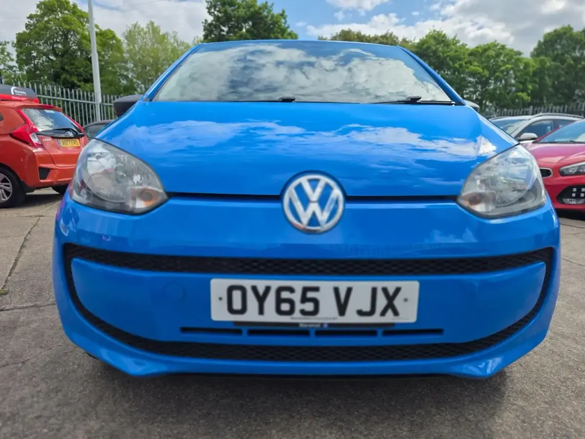 Usado VW up! take up! 60 CV (44 kW) 2015 Azul Utilitario