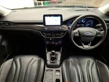 Używany Ford Focus Vignale 150 KM (110 kW) 2019 Szary Hatchback
