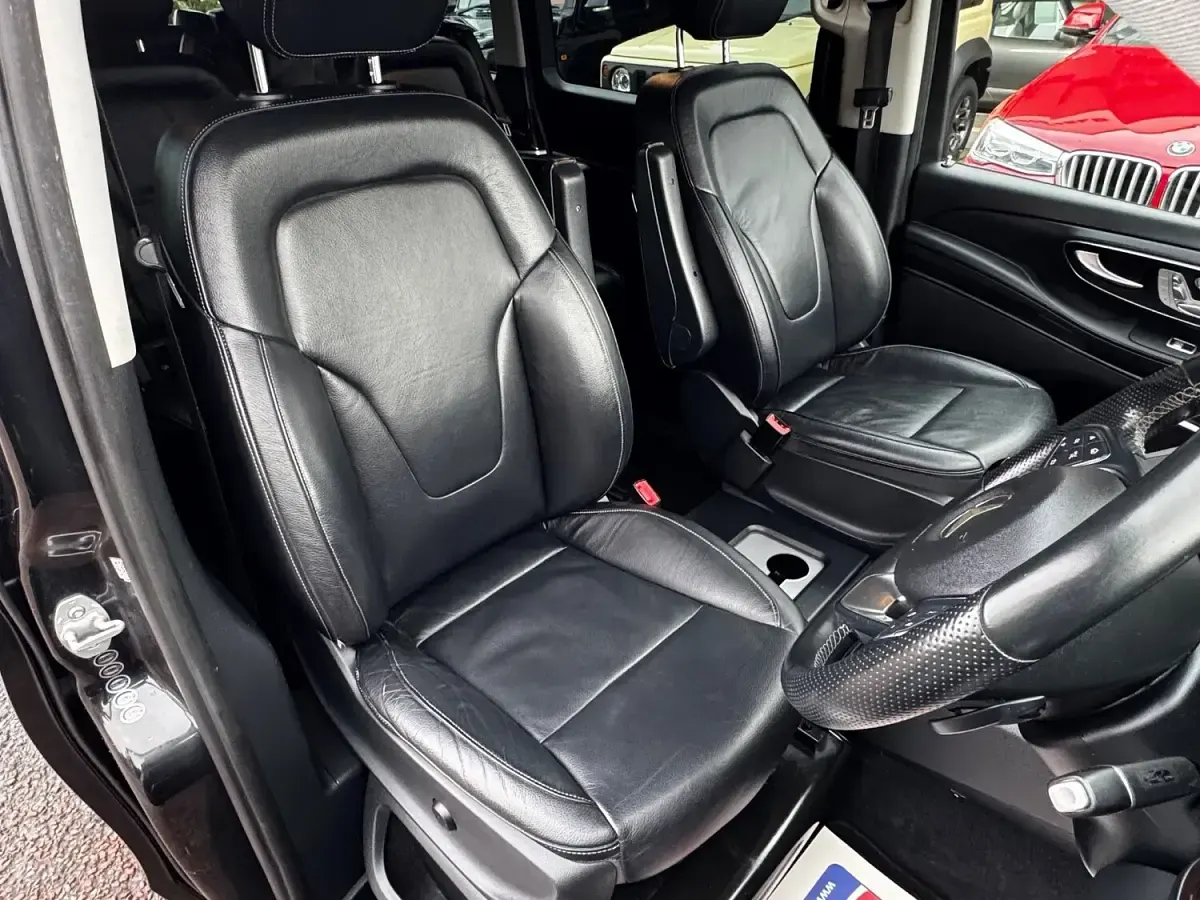 Used Mercedes V250 AMG line 2017 Black MPV