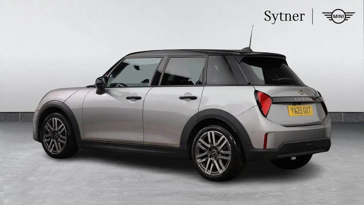 Used Mini Cooper S Hatch 201 HP (147 kW) 2025 Silver Hatchback