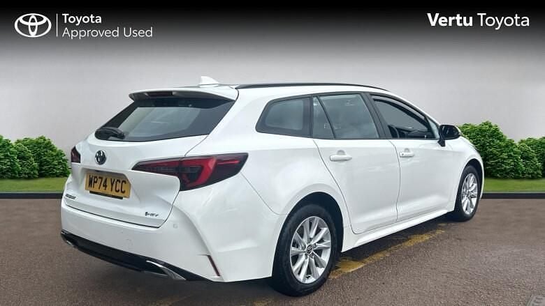 Used Toyota Corolla Sport 196 HP (144 kW) 2024 White Estate