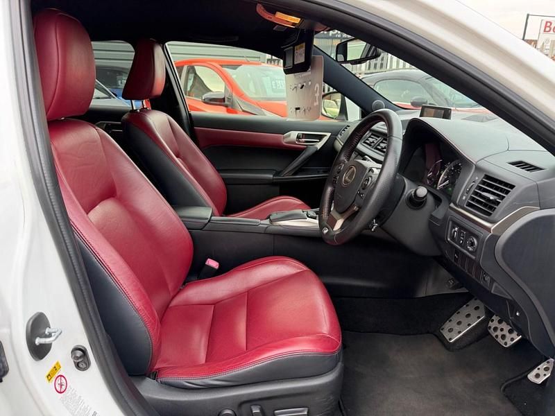 Used Lexus CT200h Sport Line 2014 White Hatchback