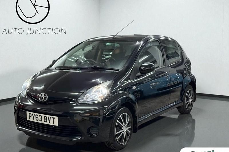 Black Used 2014 Toyota Aygo Hatchback | £3,995 (Super price) - Image 1/1
