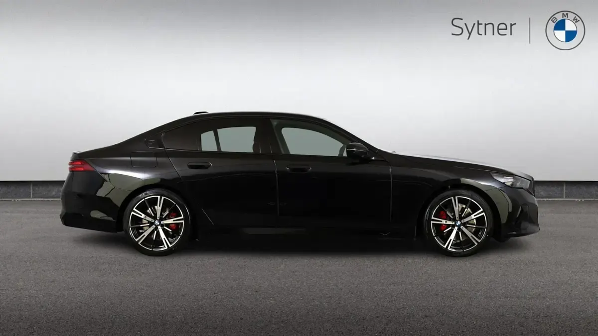 New BMW 530e M Sport 295 HP (216 kW) 2026 Black