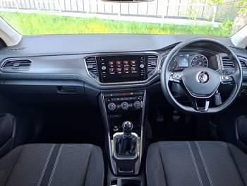Used VW T-Roc Design 150 HP (110 kW) 2020 Red SUV