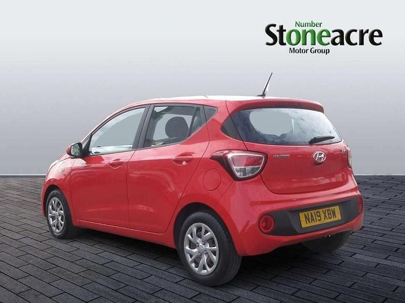 Used Hyundai i10 SE 87 HP (63 kW) 2019 Red Hatchback
