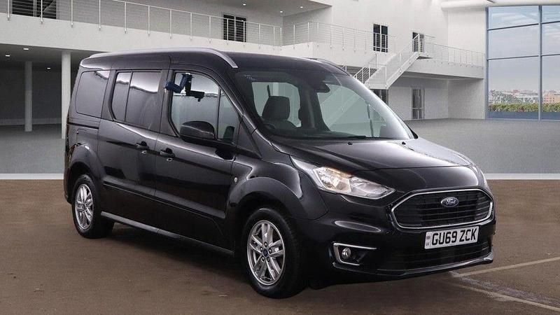Used Ford Grand Tourneo Connect Titanium 120 HP (88 kW) 2019 Black MPV