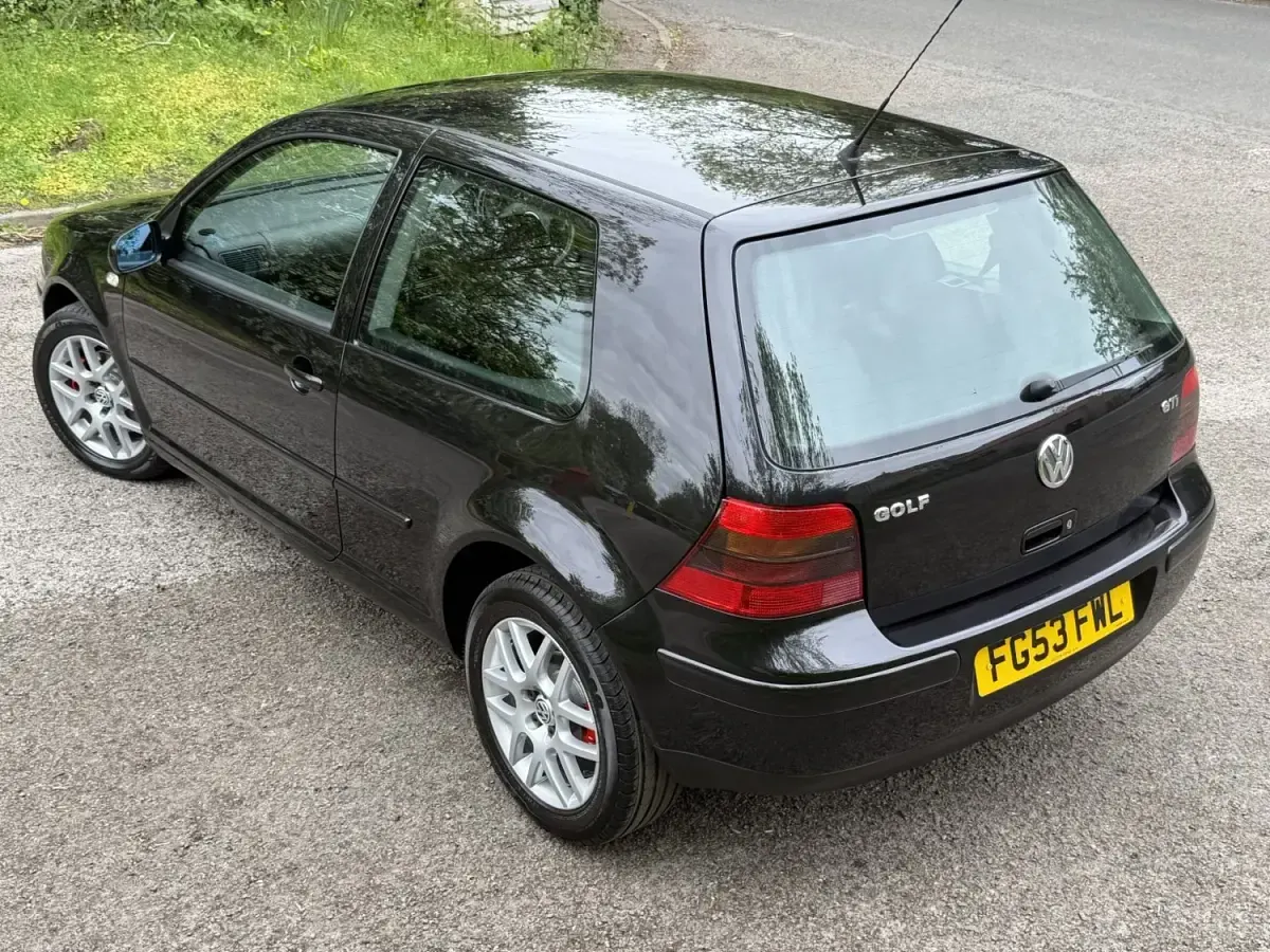 Usado VW Golf IV GTI 2003 Preto Citadino
