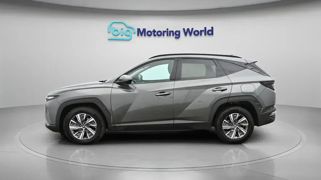 Usado Hyundai Tucson SE 150 CV (110 kW) 2023 Gris SUV