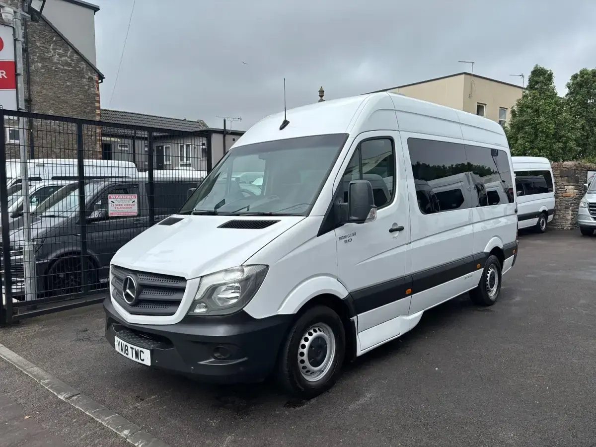 Używany Mercedes Sprinter 138 KM (101 kW) 2018 Biały Van