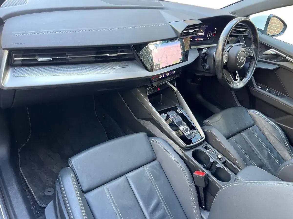 Begagnad Audi A3 Sportback e-tron S-Line 2021 Vit Halvkombi